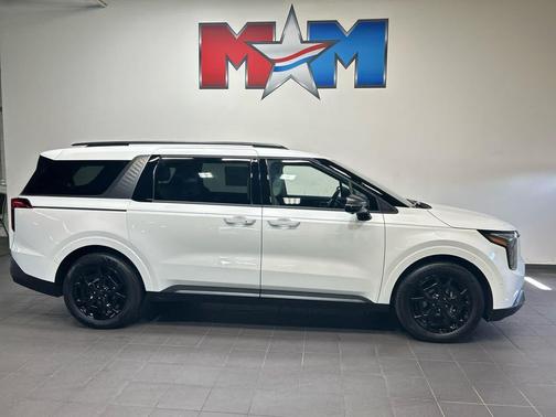Snow White Pearl 2026 Kia Carnival Hybrid SX Prestige