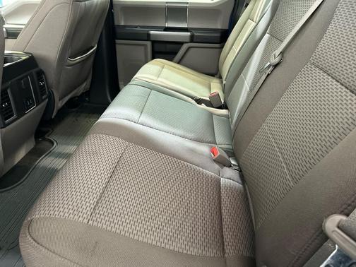 Velocity Blue Metallic 2020 Ford F-150 XLT