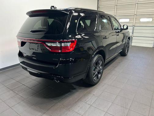 DB Black Clearcoat 2026 Dodge Durango GT AWD