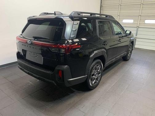 CRYSTAL BLACK 2026 Subaru Outback Premium