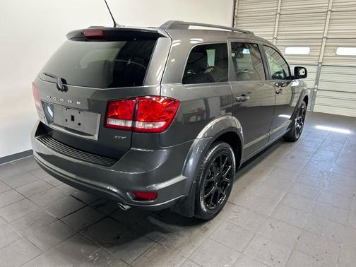 Granite Pearlcoat 2017 Dodge Journey GT