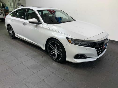 2022 Honda Accord Touring 2.0T