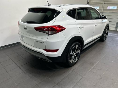 2017 Hyundai TUCSON Sport