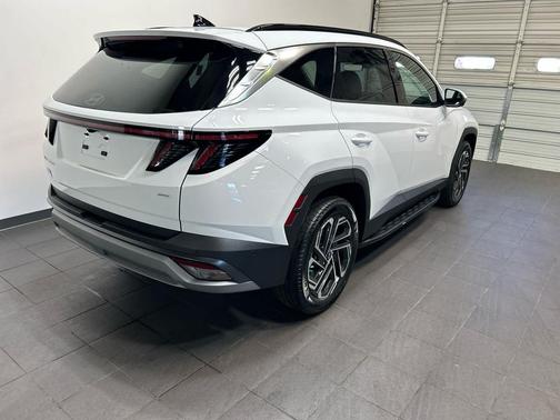 Serenity White Pearl 2026 Hyundai TUCSON Limited