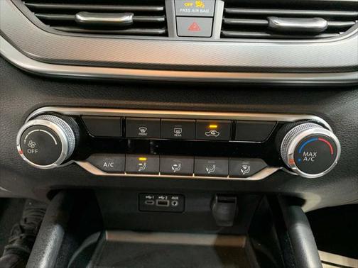 2023 Nissan Altima SR FWD