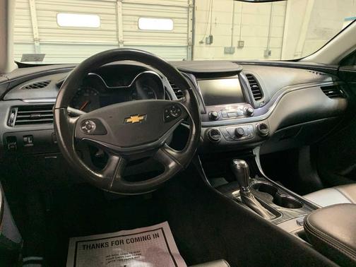 Silver Ice Metallic 2017 Chevrolet Impala 1LT