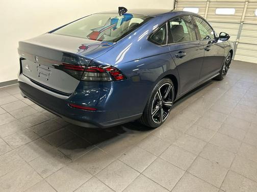 Canyon River Blue Metallic 2026 Honda Accord SE