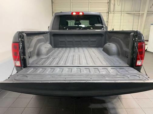 Granite Crystal Metallic Clearcoat 2018 RAM 1500 Express