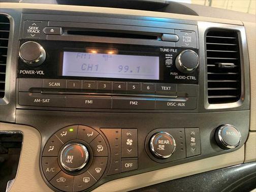 2011 Toyota Sienna