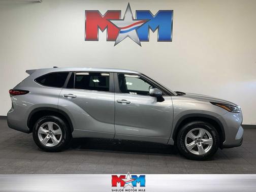 2023 Toyota Highlander LE