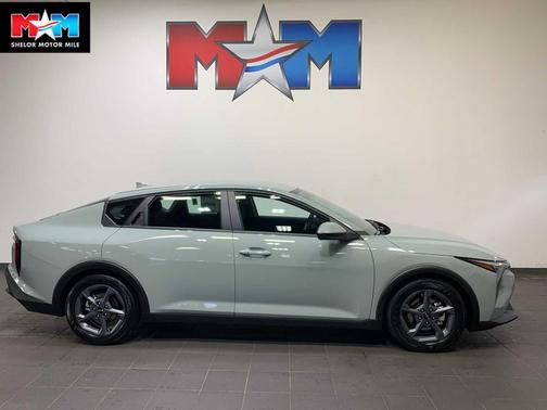 Morning Haze 2026 Kia K4 LXS