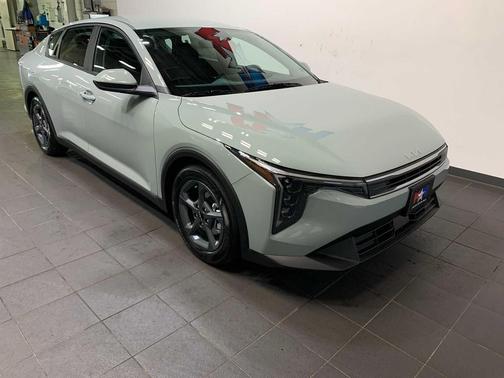 Morning Haze 2026 Kia K4 LXS