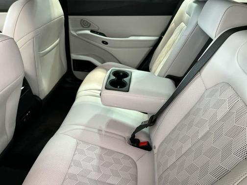 Red Hot Pearlcoat 2026 Jeep Cherokee Overland