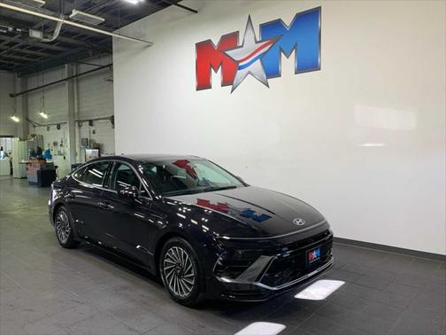 2025 Hyundai SONATA Hybrid Limited