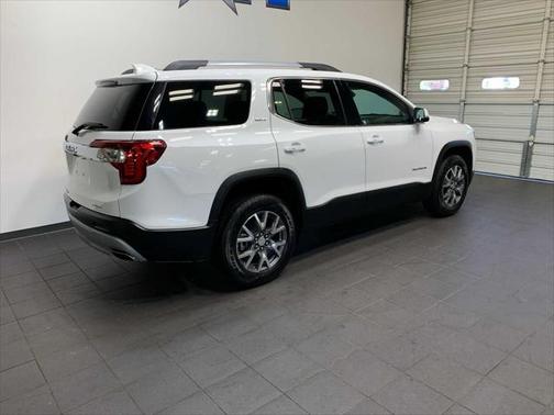 2023 GMC Acadia AWD SLT