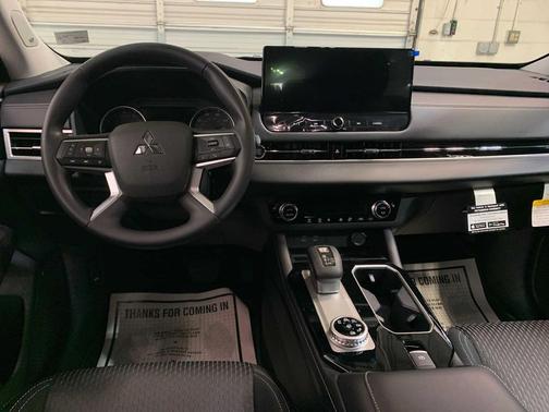 2025 Mitsubishi Outlander ES 2.5 S-AWC