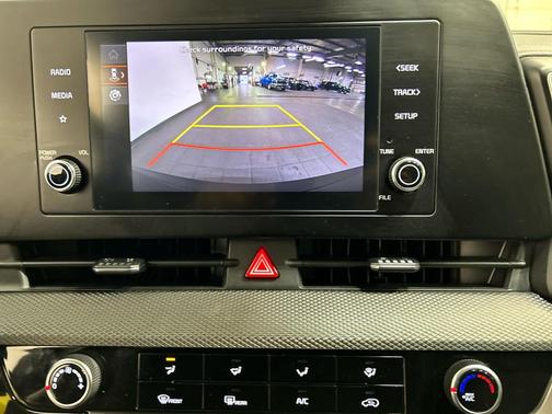 Steel Gray 2024 Kia Sportage LX