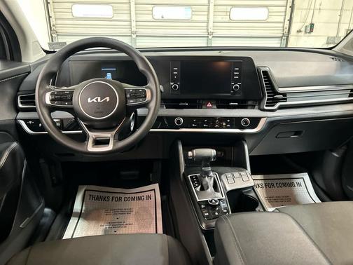 Steel Gray 2024 Kia Sportage LX