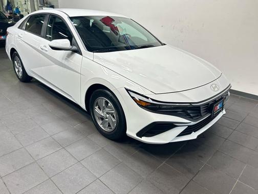 Serenity White Pearl 2026 Hyundai ELANTRA SE