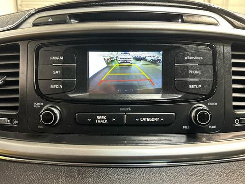 Platinum Graphite 2016 Kia Sorento LX