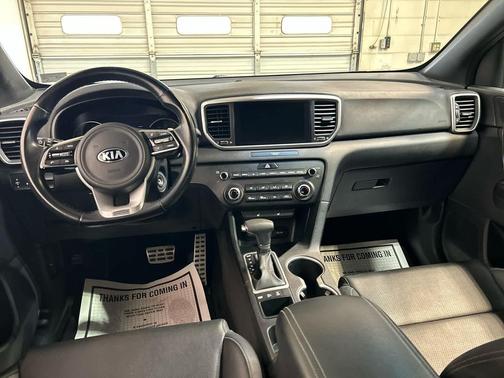 Black Cherry 2022 Kia Sportage S