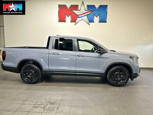 Sonic Gray Pearl 2026 Honda Ridgeline TrailSport+
