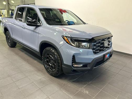 Sonic Gray Pearl 2026 Honda Ridgeline TrailSport+