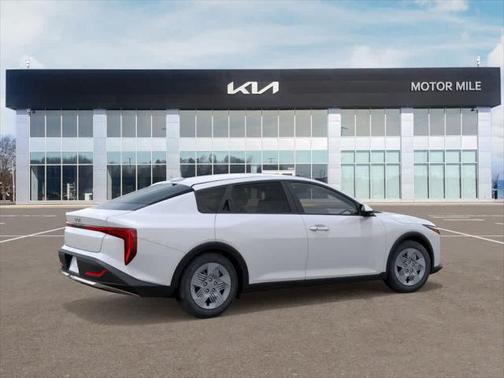 2025 Kia K4 LX