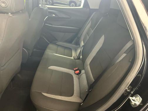 Mosaic Black Metallic 2025 Chevrolet Trailblazer LT