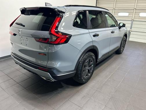 Urban Gray Pearl 2026 Honda CR-V Hybrid TrailSport AWD