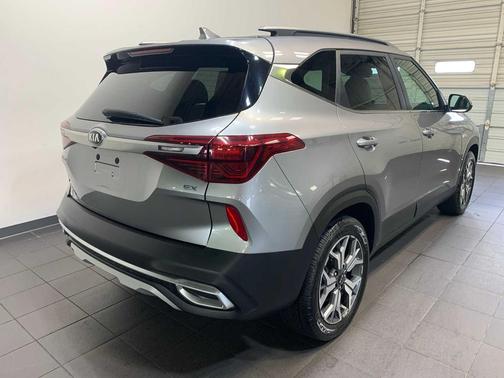 2021 Kia Seltos EX