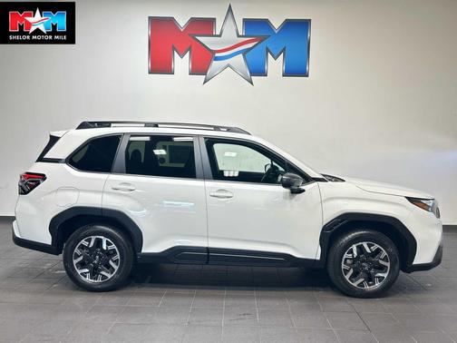 CRYSTAL PEARL WHIT 2026 Subaru Forester Premium