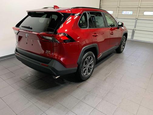 2025 Toyota RAV4 Hybrid XLE Premium