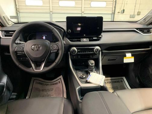 2025 Toyota RAV4 Hybrid XLE Premium