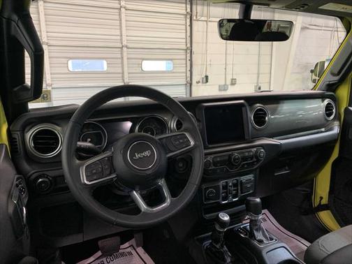 2023 Jeep Wrangler 4-Door Sahara 4x4