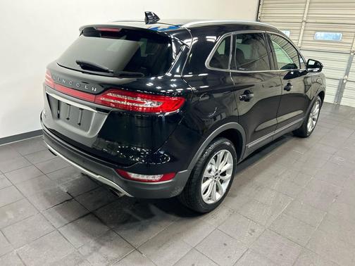 Infinite Black Metallic 2019 Lincoln MKC Select