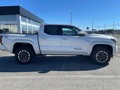 Wind Chill Pearl 2026 Toyota Tacoma TRD Sport
