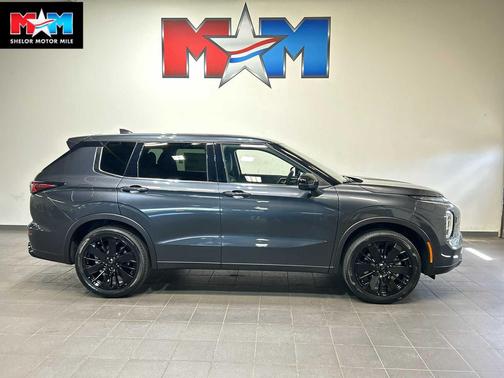 Graphite Gray 2026 Mitsubishi Outlander LE 2.5 S-AWC