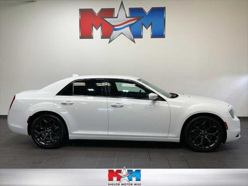 2019 Chrysler 300 S