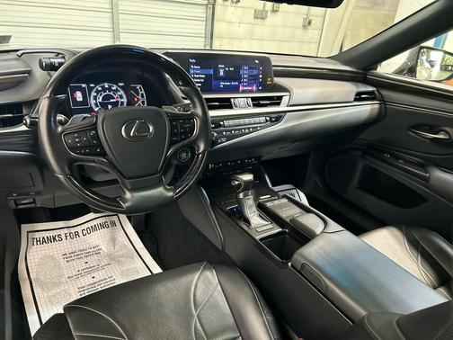 Moonbeam Beige Metallic 2019 Lexus ES 350 Luxury