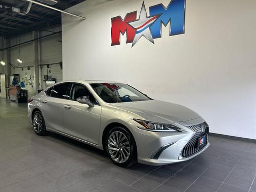 Moonbeam Beige Metallic 2019 Lexus ES 350 Luxury