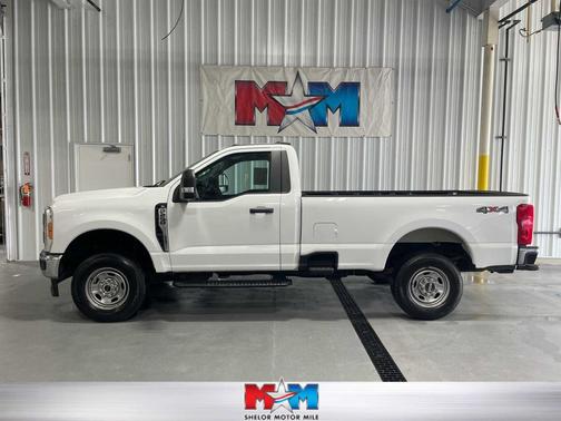 Oxford White 2023 Ford F-250 XL