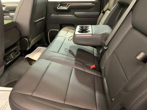 Summit White 2026 Chevrolet Silverado 3500 LT