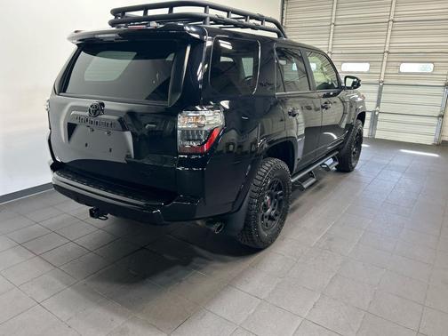 Midnight Black Metallic 2024 Toyota 4Runner TRD Pro