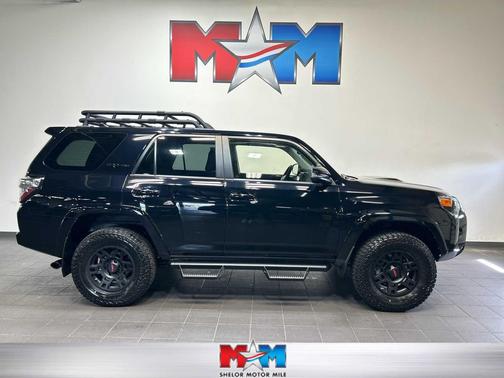 Midnight Black Metallic 2024 Toyota 4Runner TRD Pro