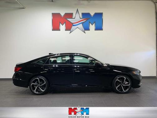 Crystal Black Pearl 2022 Honda Accord Sport 1.5T