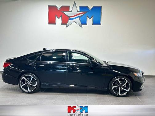 Crystal Black Pearl 2022 Honda Accord Sport 1.5T