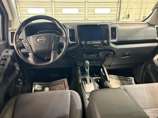 Glacier White 2023 Nissan Frontier SV
