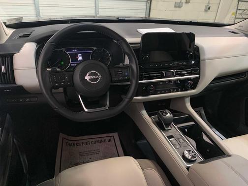 2025 Nissan Pathfinder SL 4WD