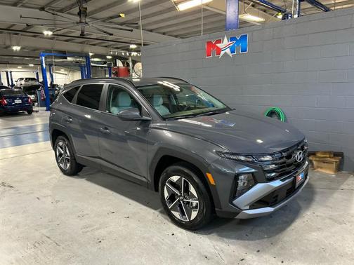 2026 Hyundai TUCSON Hybrid SEL